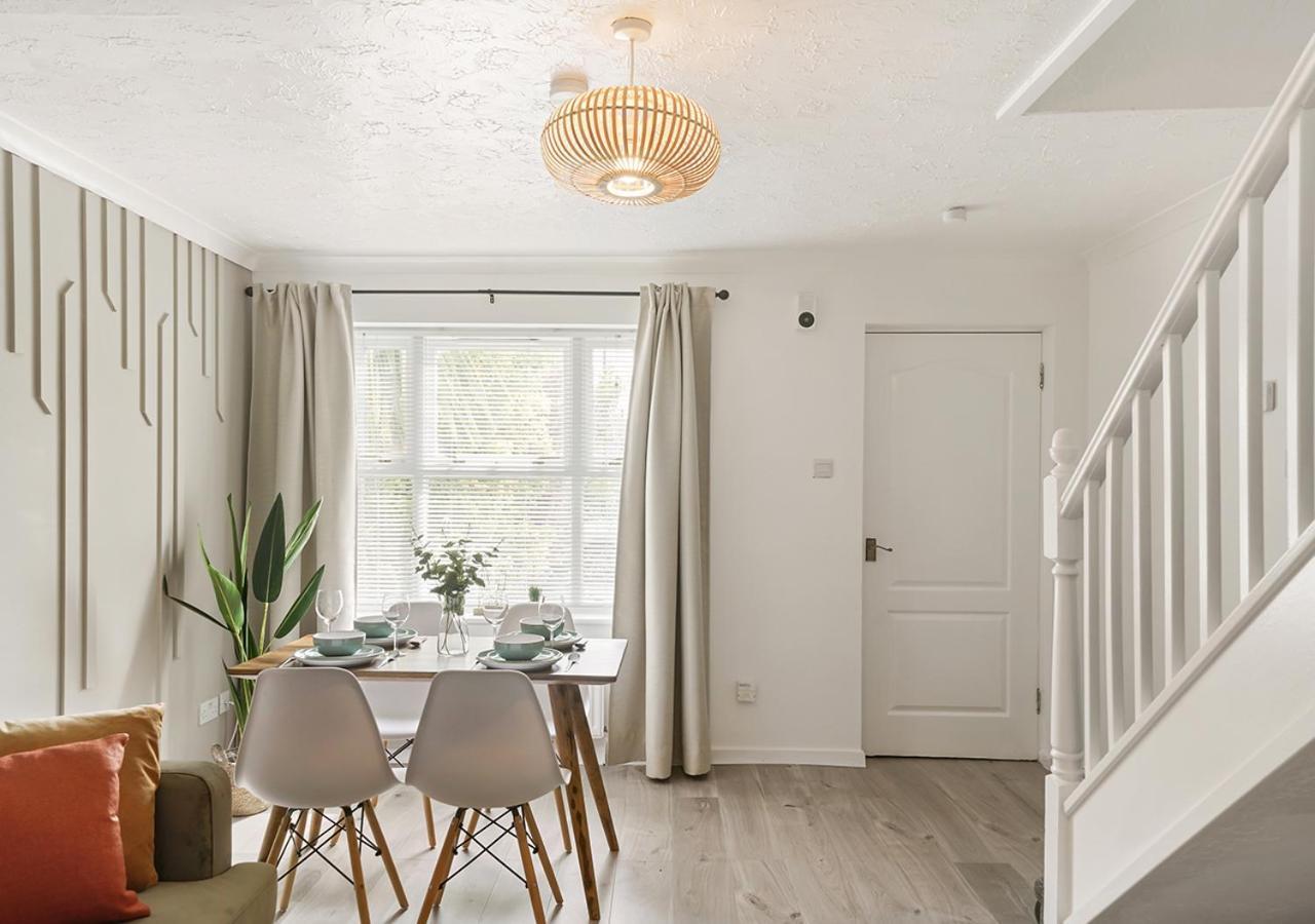 East London House Near Tube With Parking Villa Екстериор снимка