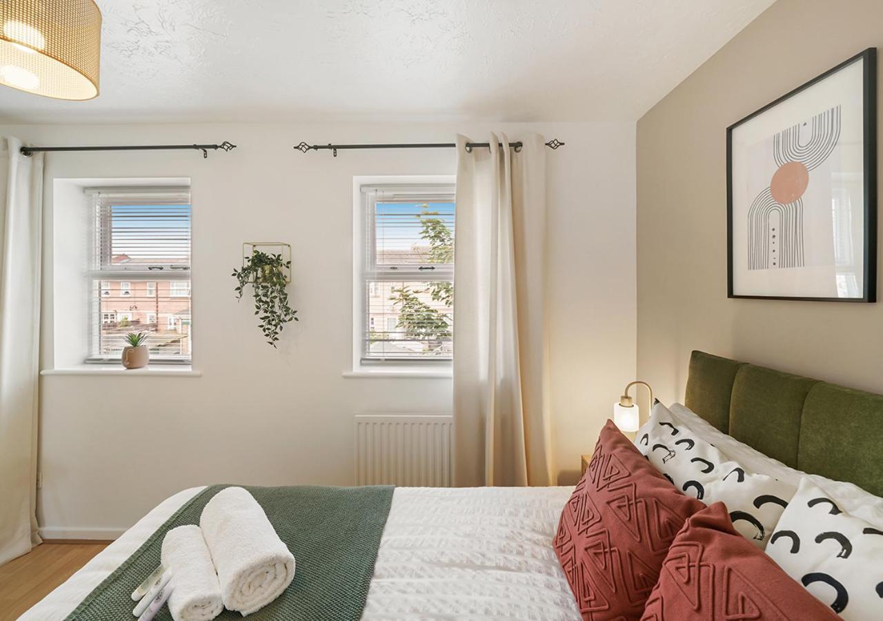 East London House Near Tube With Parking Villa Екстериор снимка