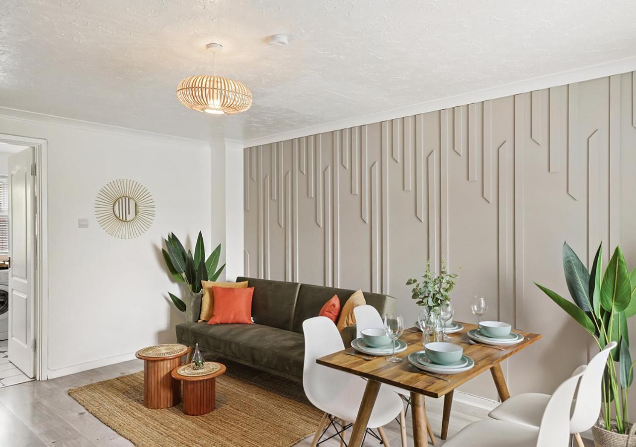 East London House Near Tube With Parking Villa Екстериор снимка